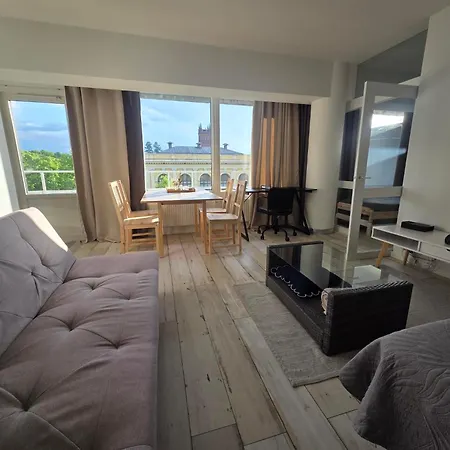 2h K 50m2, 6 Hloelle, Ilmastointi, Rewell Ilmainen Parkkihalli *